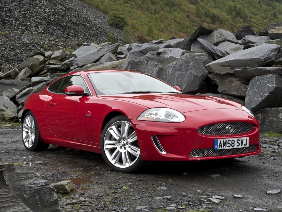  Jaguar XKR Coupe 2009 года  (UK) (фото 4 из 9)